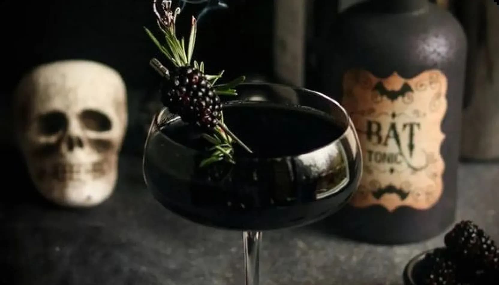 Prepare autumn themed cocktails